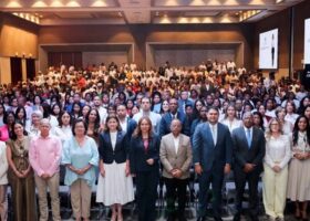 Raquel Peña destaca reducción de pobreza en República Dominicana