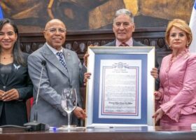 Reconocimiento a artistas por su aporte a la cultura dominicana