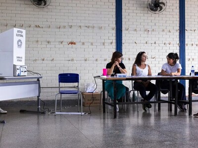 Se reanuda el conteo de votos en Brasil