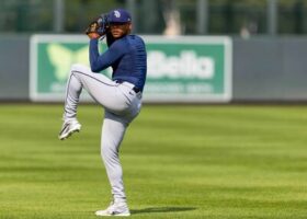 Tampa se aferra a Freddy Peralta para evitar rozar el abismo
