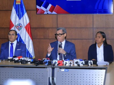 Trabajo detecta violaciones laborales en 101 comercios chinos