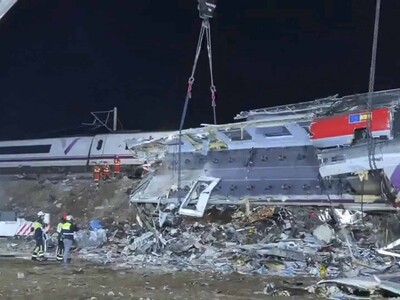 Un argentino entre fallecidos hay 24 desaparecidos en tren España