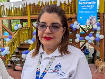 Vacunación de animales para prevenir rabia mortal