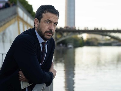 Víctor J. Vásquez: derecho, literatura y pasión por escribir