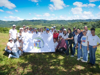 Voluntariado del Banco Central realiza jornada de reforestación